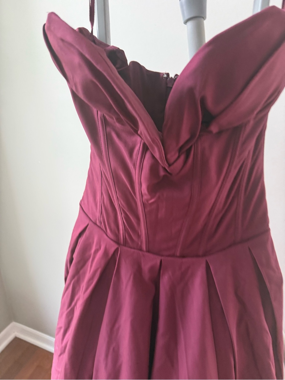House of CB Wine Lady Strapless Midi Dress - Picture 4 of 11